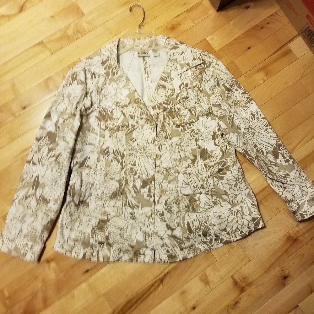 Chico’s Size 3 (14 XL)Taupe/white casual Jacket